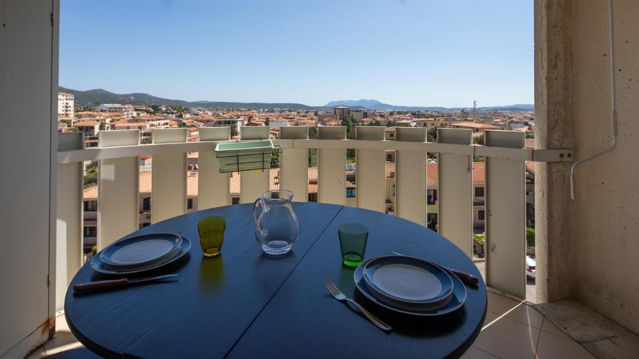 Апартаменти Welcomely - Alle Porte Della Costa Smeralda Ольбія Екстер'єр фото